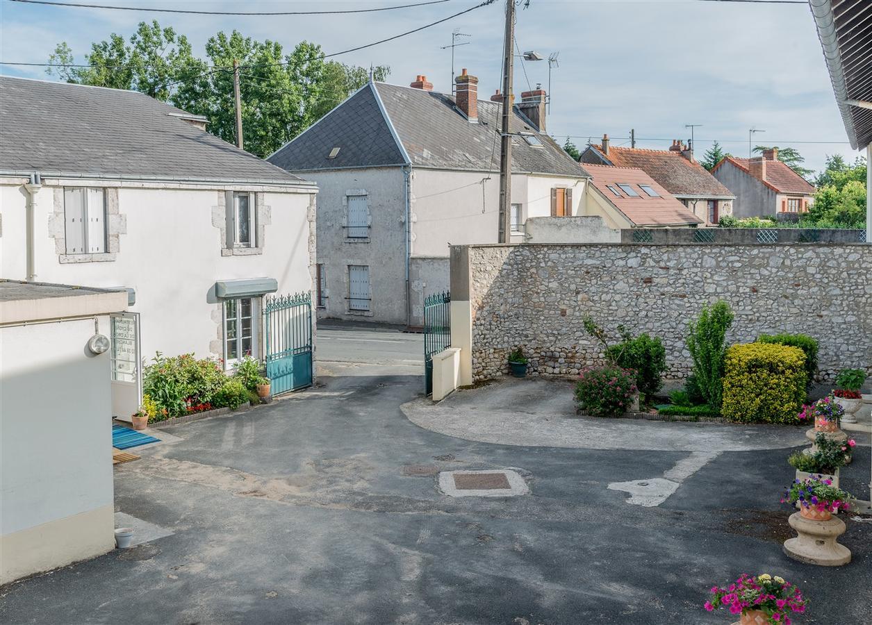Auberge Le Cygne De La Croix Blanche Lailly-en-Val Extérieur photo
